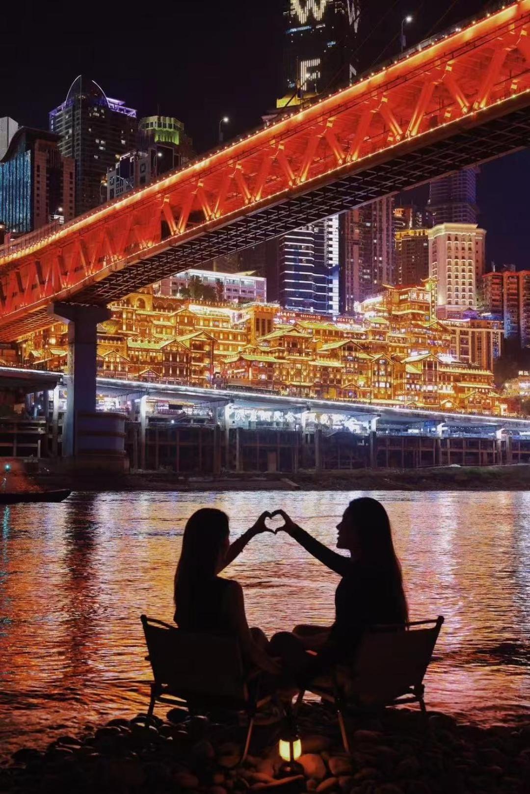 漫途高空酒店洪崖洞夜景店Boutique of Meditation Chongqing Extérieur photo